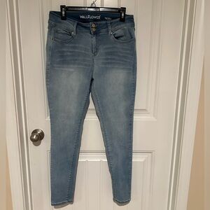 Skinny junior jeans, size 15